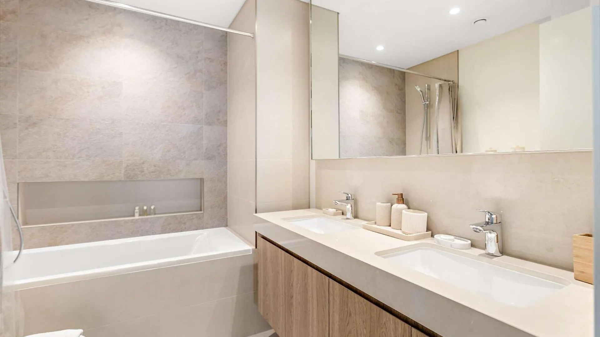Silkhaus Deluxe 2Br In Downtown Views II Apartment Dubai 0*,  United Arab Emirates