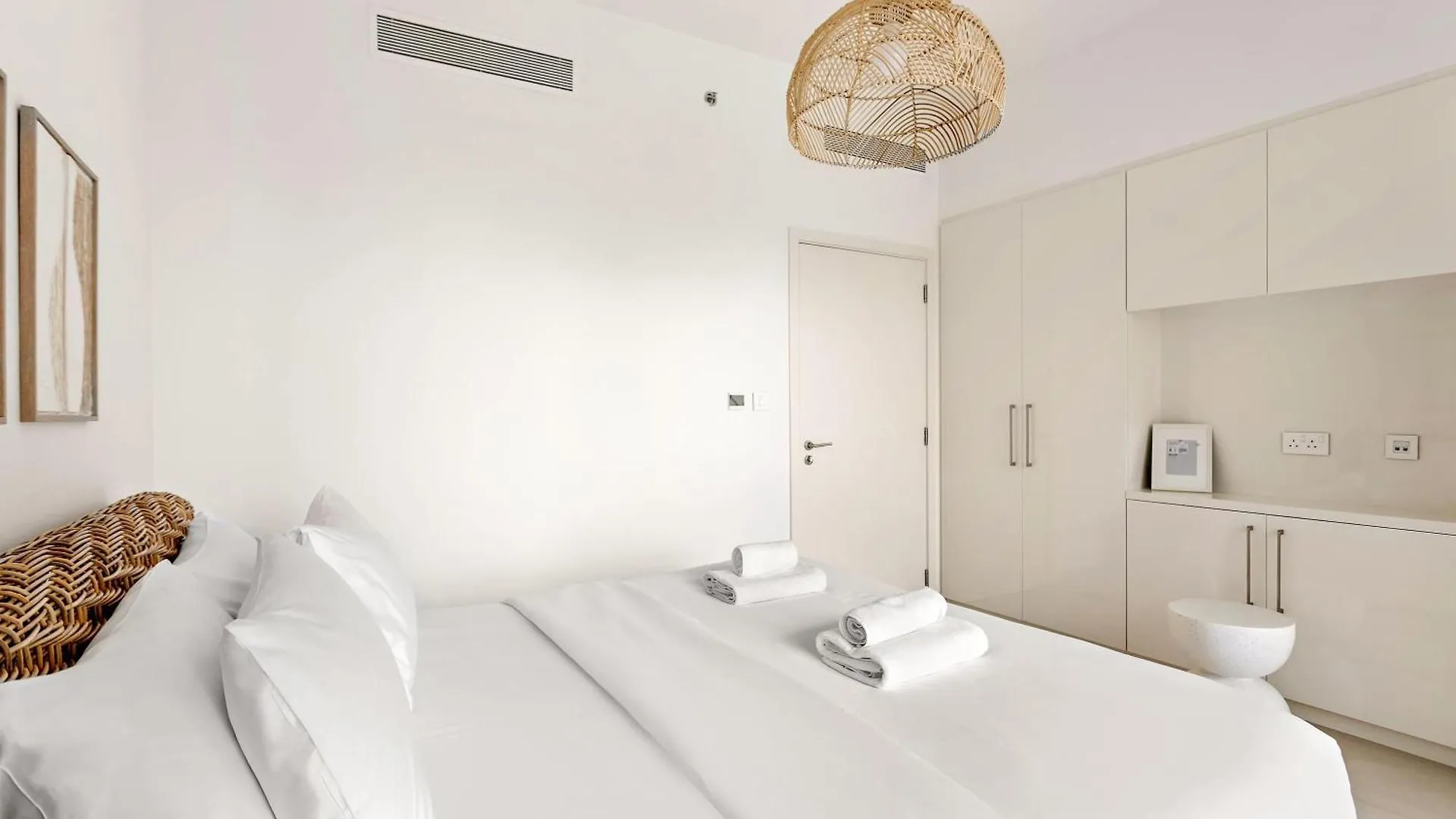 Silkhaus Deluxe 2Br In Downtown Views II Apartment Dubai